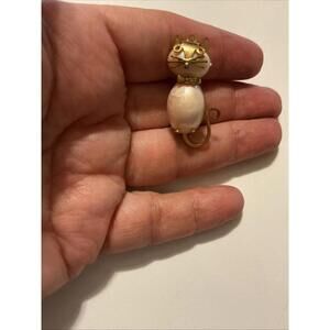 Vintage Pearlized Jelly Belly Cat Brooch Gold Tone Pink Crystal Eyes